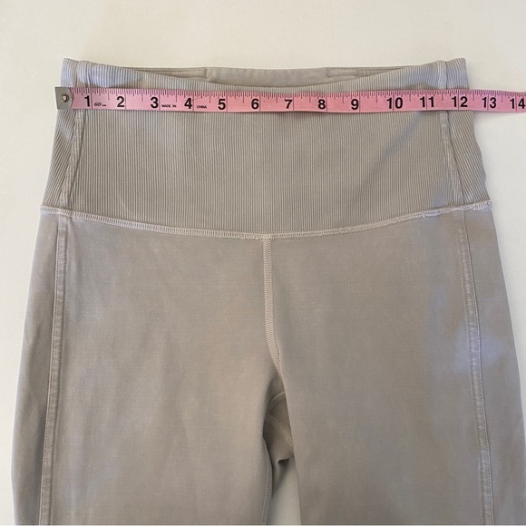 Lululemon || Wunder Under Crop 23" Ribbed in Washed French Clay Gray Beige 4 - Picture 7 of 11